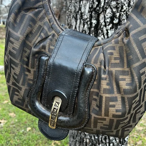 🖤 FENDI Zucca Borsa B Hobo Bag Made In ITALY Authentic! - Picture 5 of 16